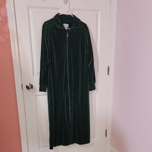 Luxurious Dark Green Velvet Women's Robe